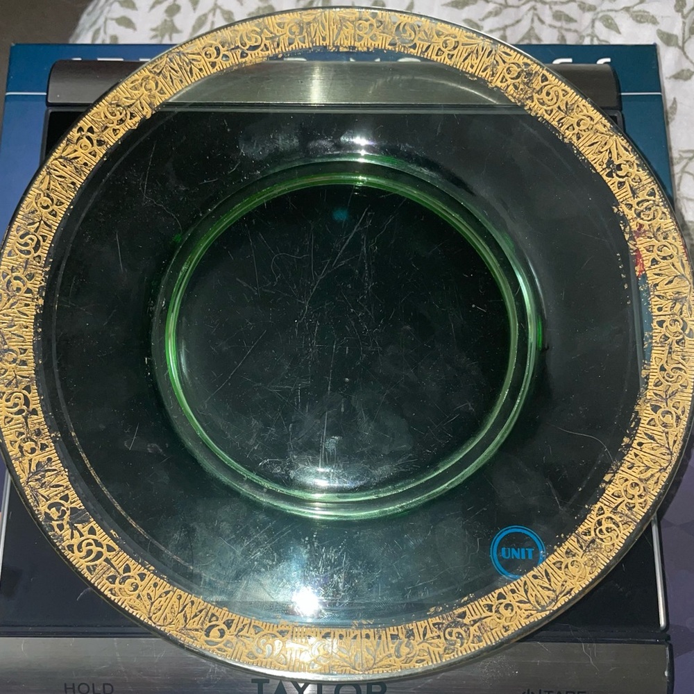 Green Depression Glass Plate With Gold Trim - Does NOT Glow